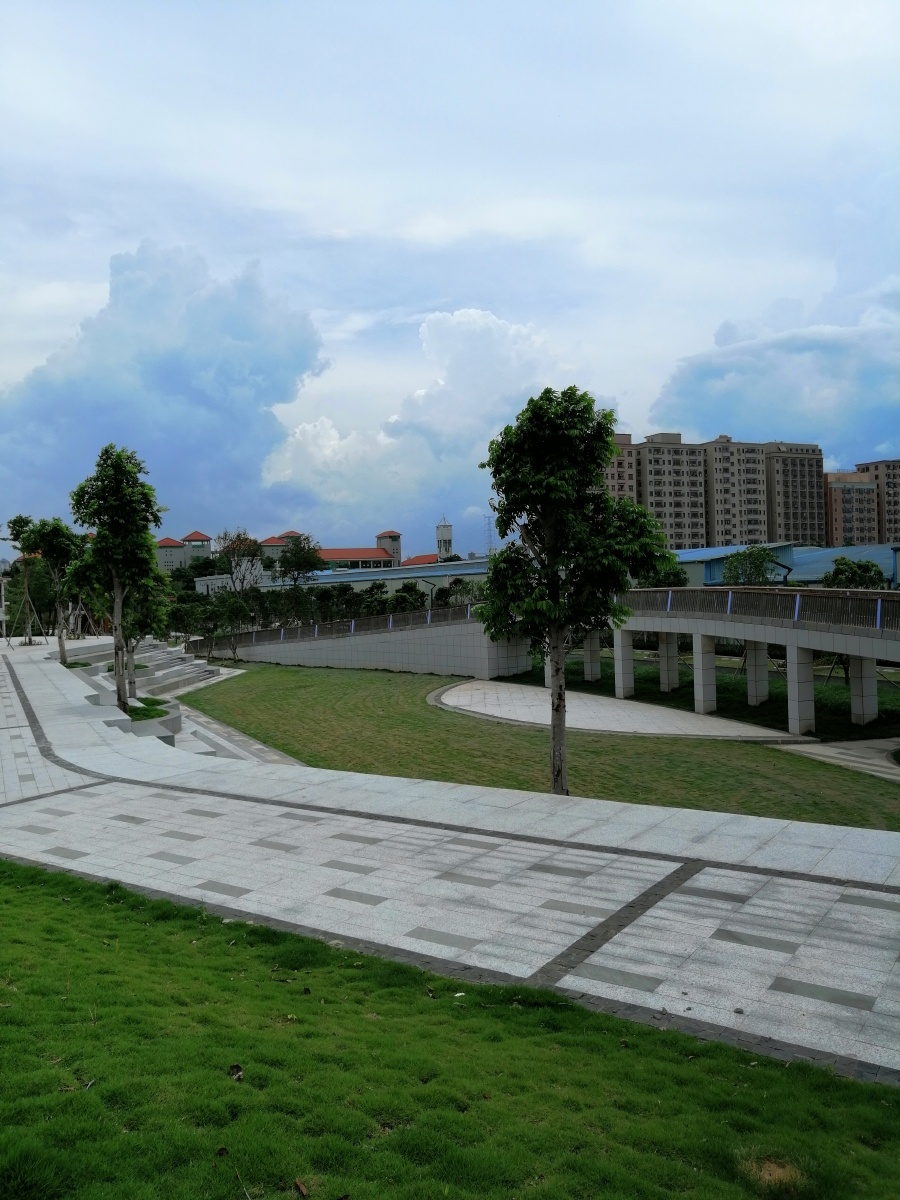 茅洲河畔拍于东莞与深圳交界河畔风景区