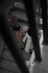 女孩与与红