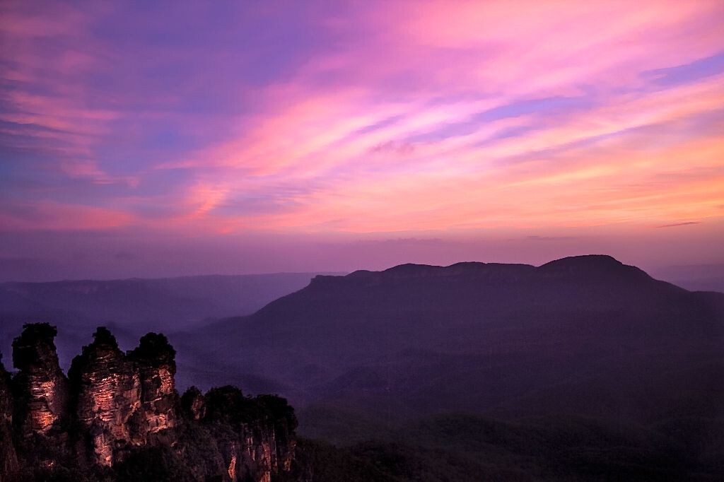 blue mountain晚霞<br />
