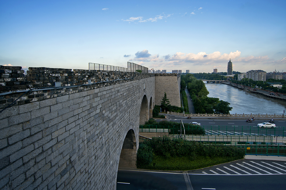 20150811南京城墙中华门段.