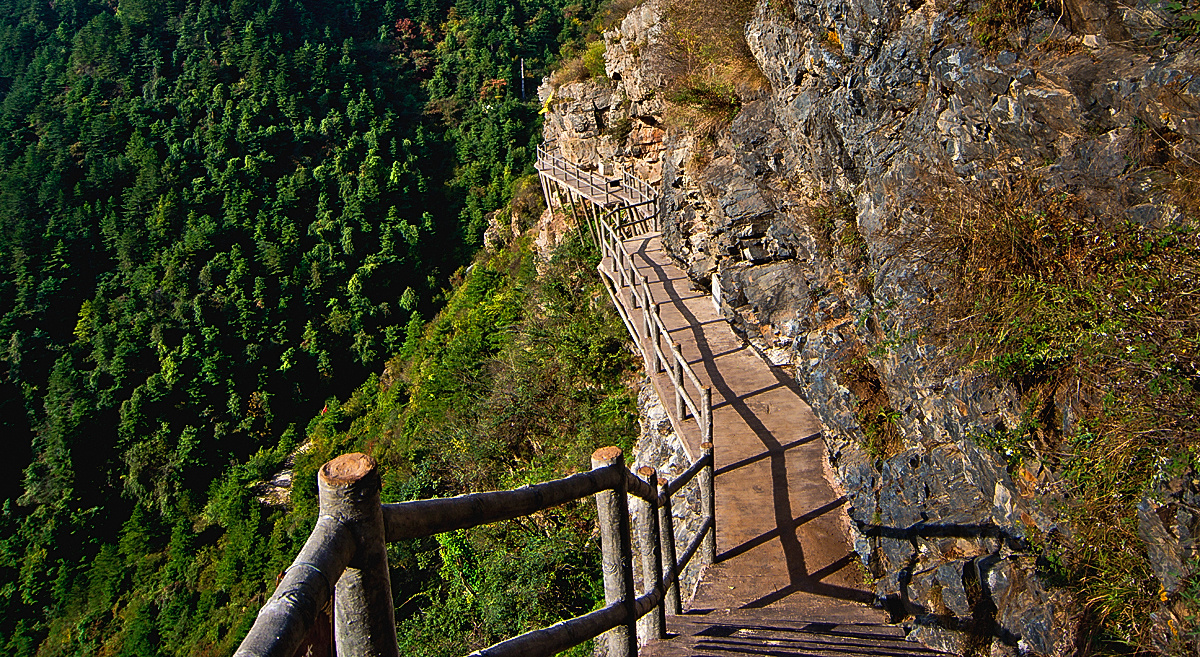 洛阳栾川抱犊寨