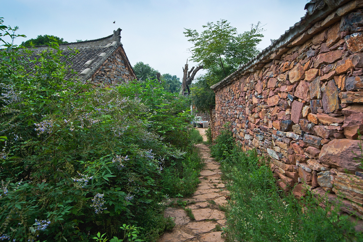 南阳内乡石头村