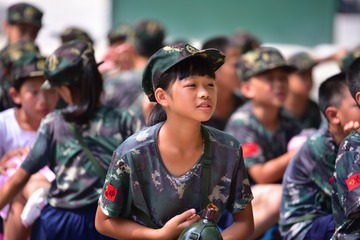 242911