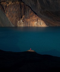 001