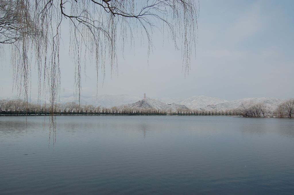 西山晴雪<br />
