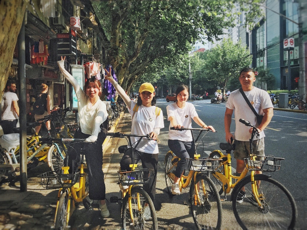 上海街拍印象#城市里那些认真努力生活的人 - 符文婷童鞋 - 图虫