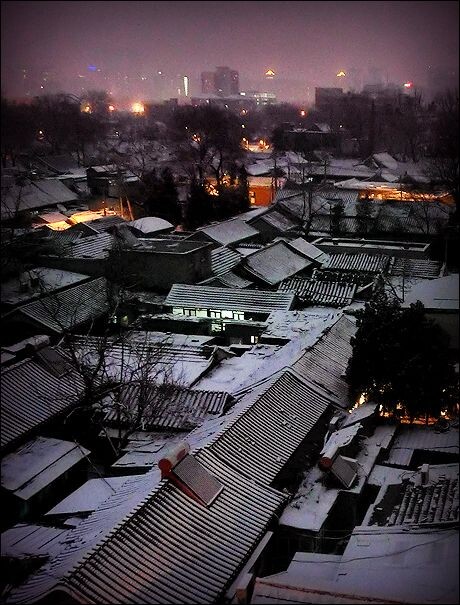 静谧雪后夜<br />
北京 四季