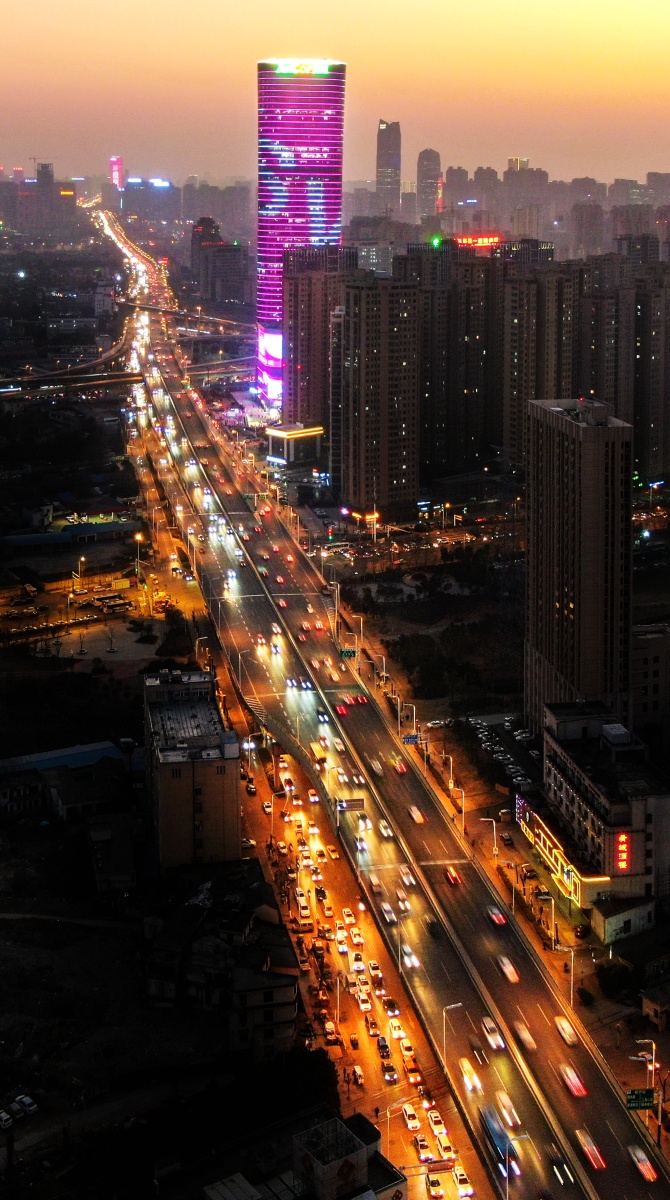 合肥金寨路高架桥车水马龙