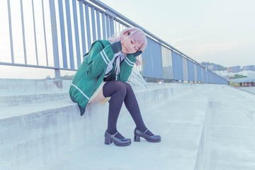 001