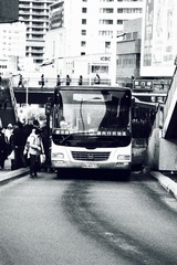 819144