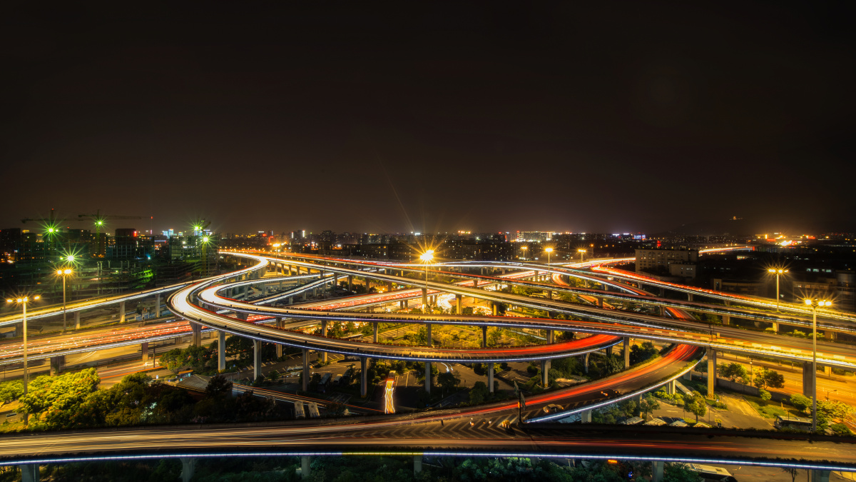 秋石高架桥的夜景