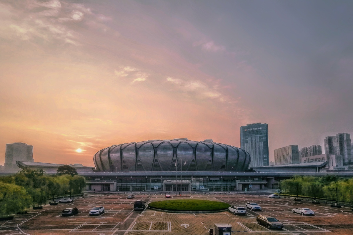 拍摄于山东省济南市 奥体中心
