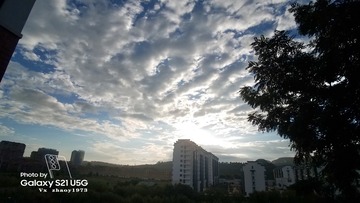 1000087189