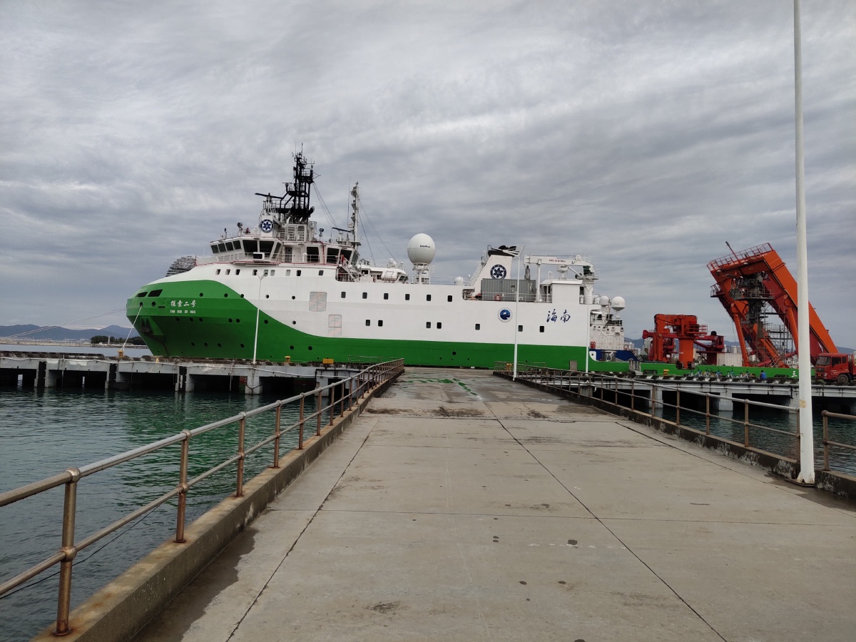 探索2号科学考察船08