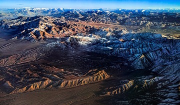 【巍峨群山】 摄影：卢清国   电话：13871108228     007