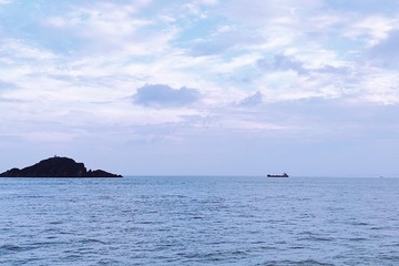 江南•手机街拍系列•远观镇海日，近听甬江潮•宁波北仑