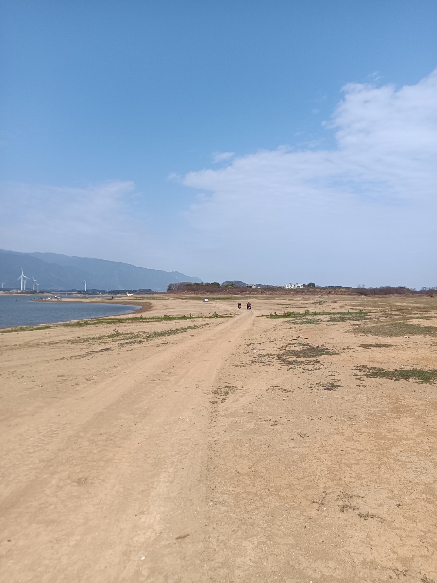 广西富川的龟石水库
