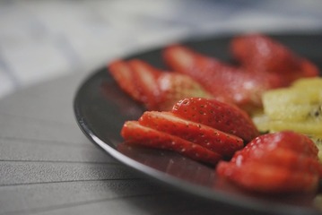 120303