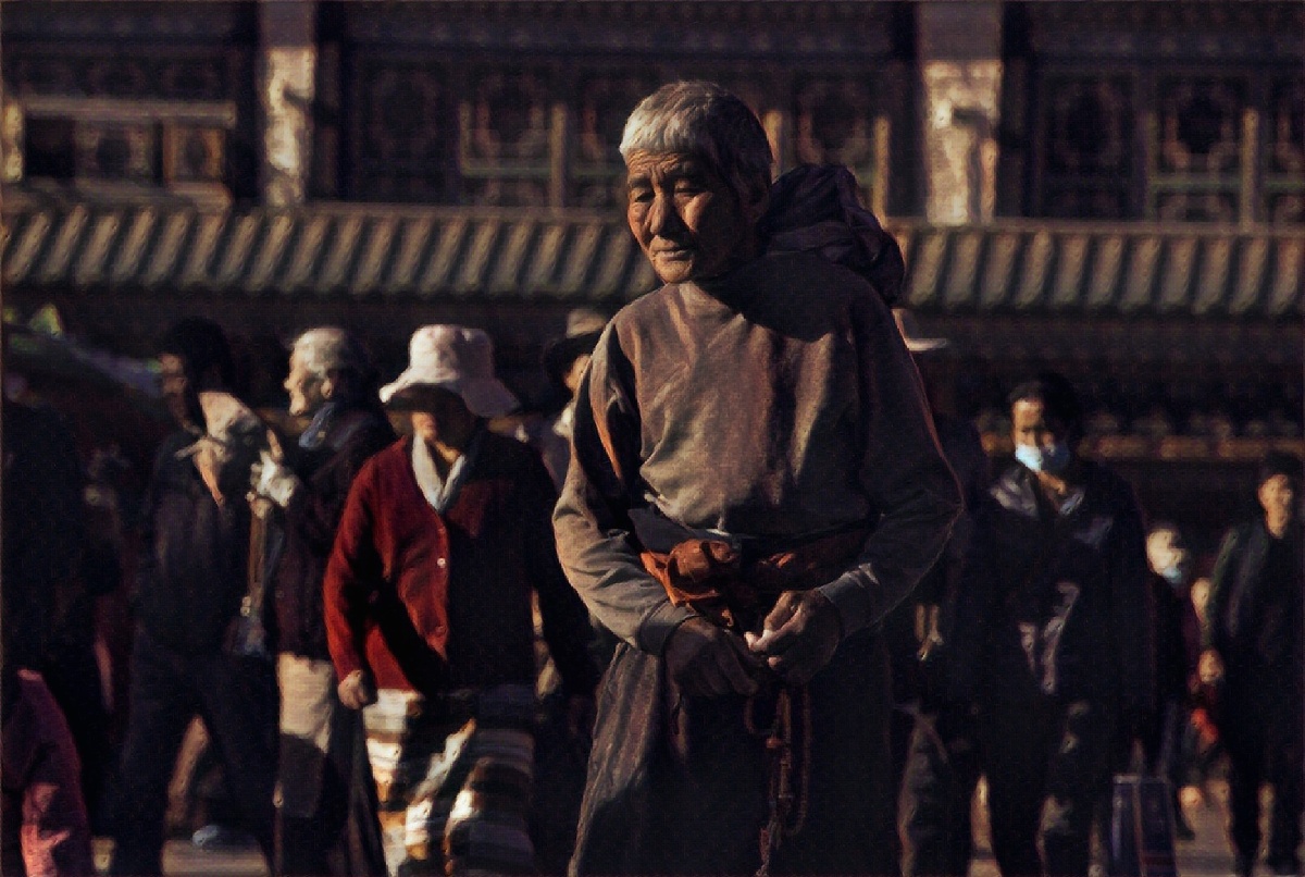 大昭寺前的朝拜者