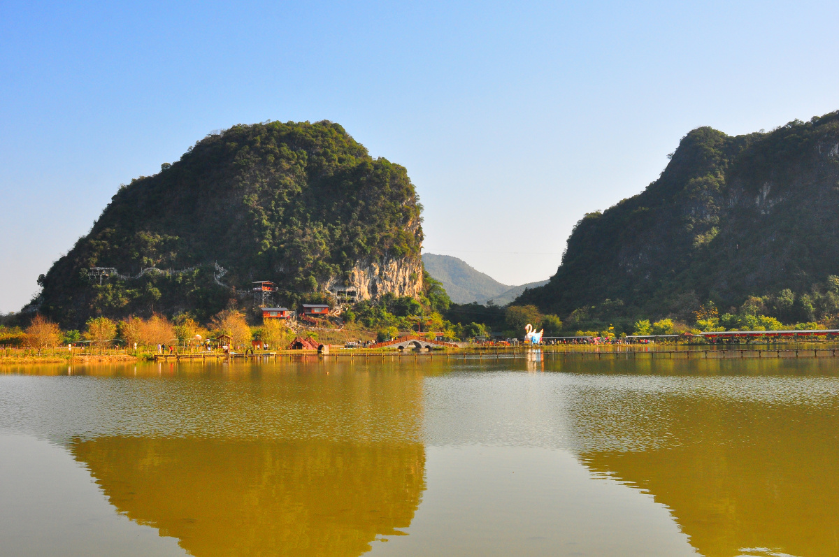 广东清远峰林小镇