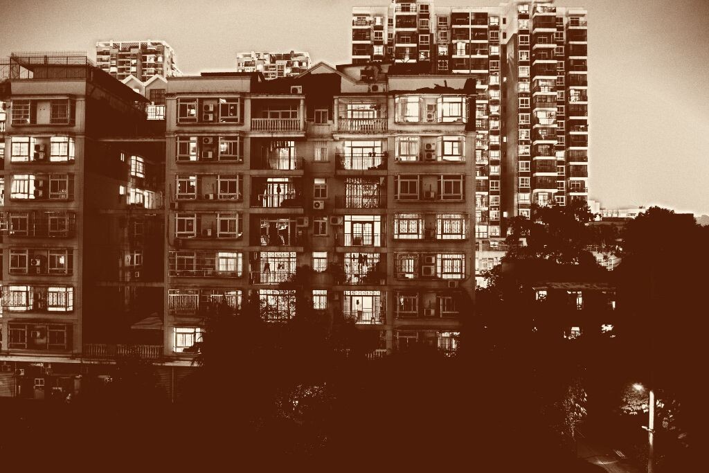 不安的夜<br />
