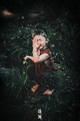 1000027896