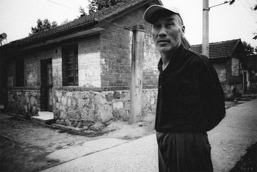 浦厂老宿舍<br />
这些老房子都有60多年了,墙上还有不少文化大革命时刷的领袖语录,这年头不多见了!
