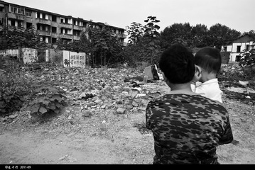 _1110091_九月，无法平静的永宁街.jpg