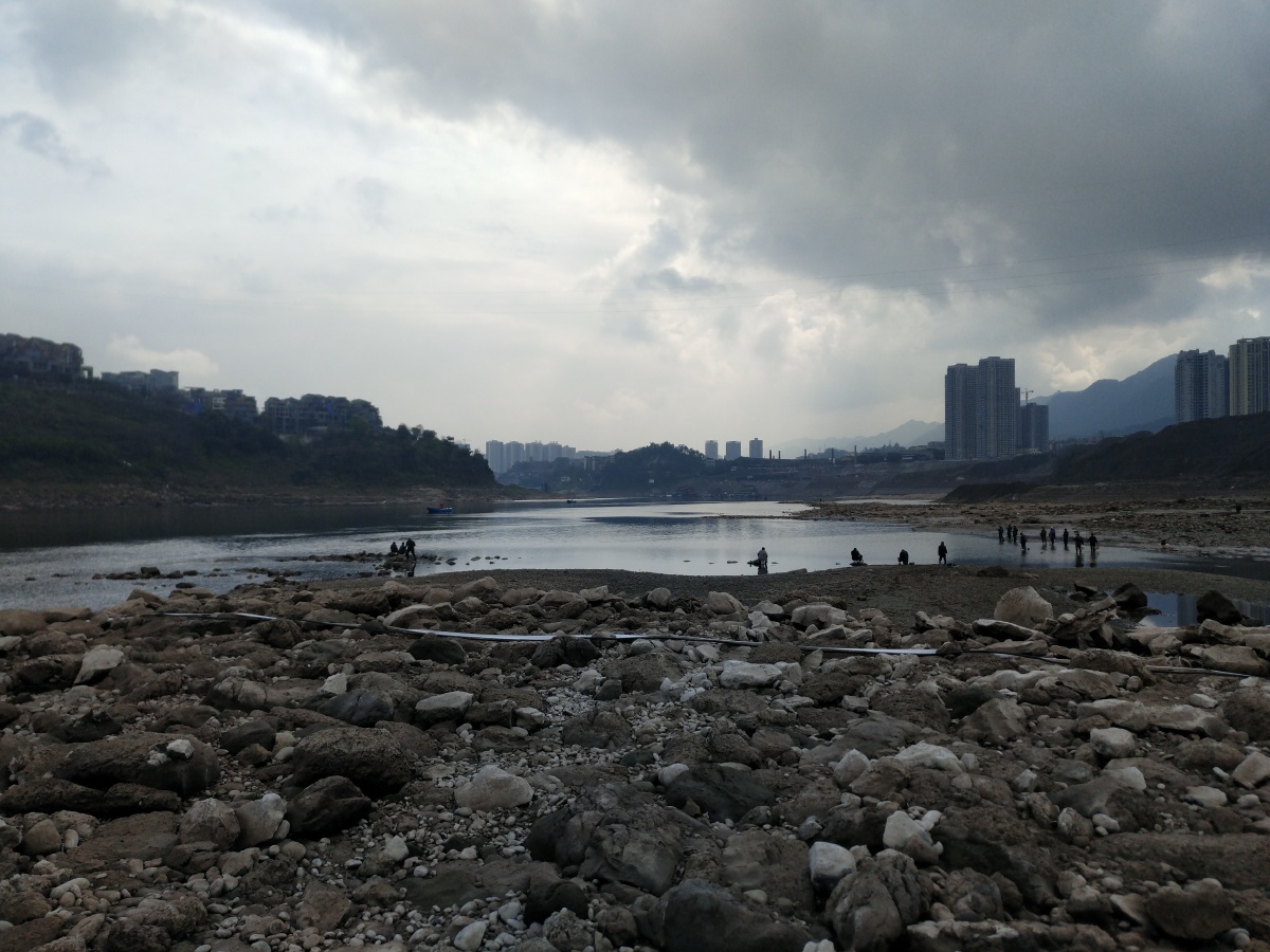 长江岸,未调色.