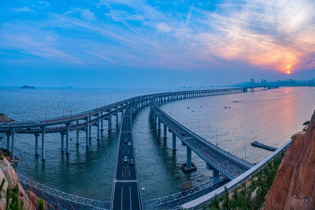 没有超广，35mm 15张接片。