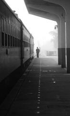 51915