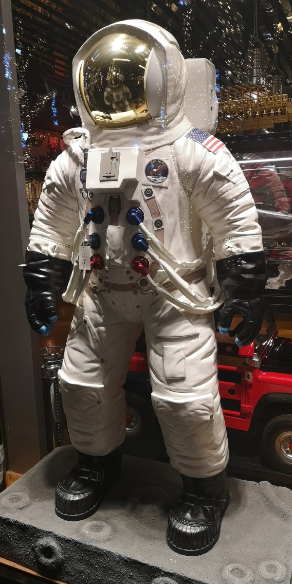 发现 标签 摄影师 影像频道 教程 器材 正版图片下载 更多 创意图库