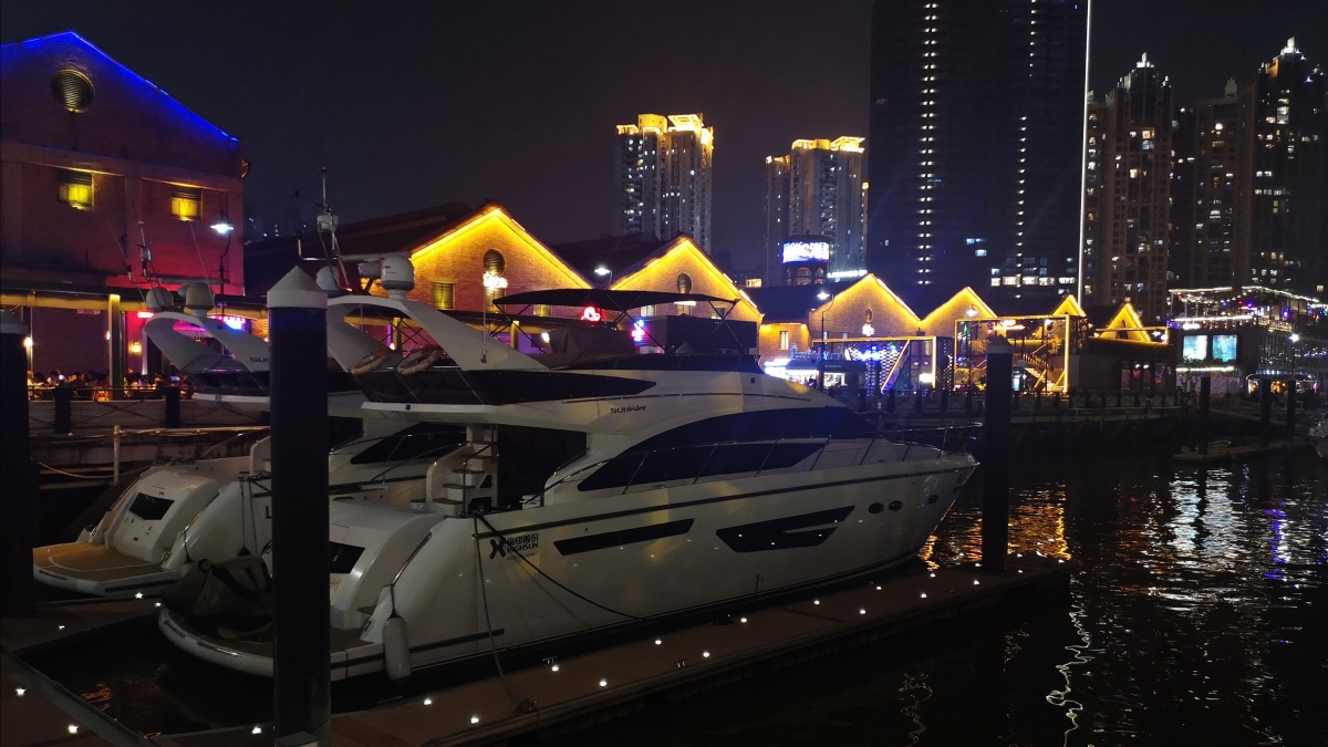 广州市海珠区太古仓码头夜生活餐饮游轮