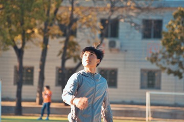 001
