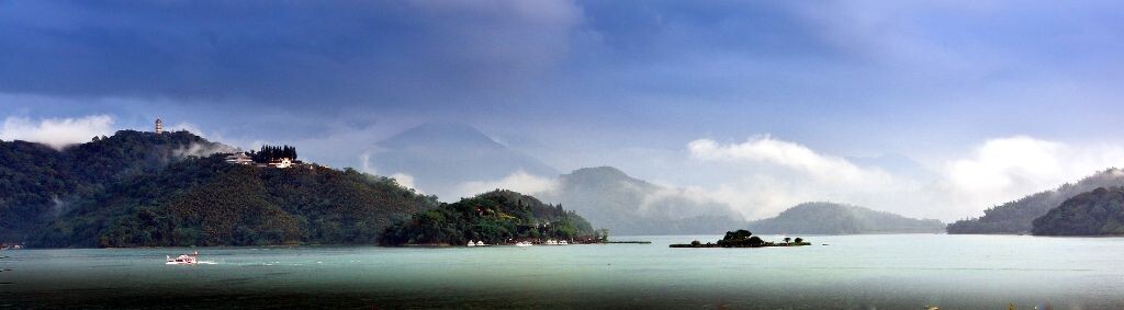 宝岛行摄<br />
台湾.日月潭