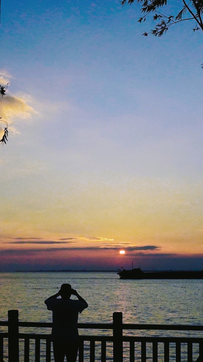夏日洞庭湖夕阳