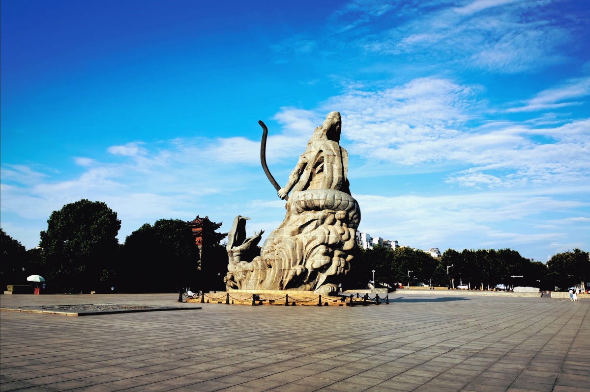 岳阳楼汴和街巴陵广场