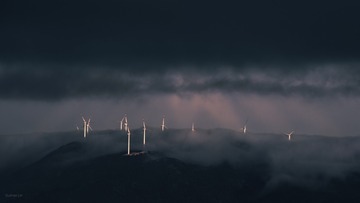 翻墨遮山