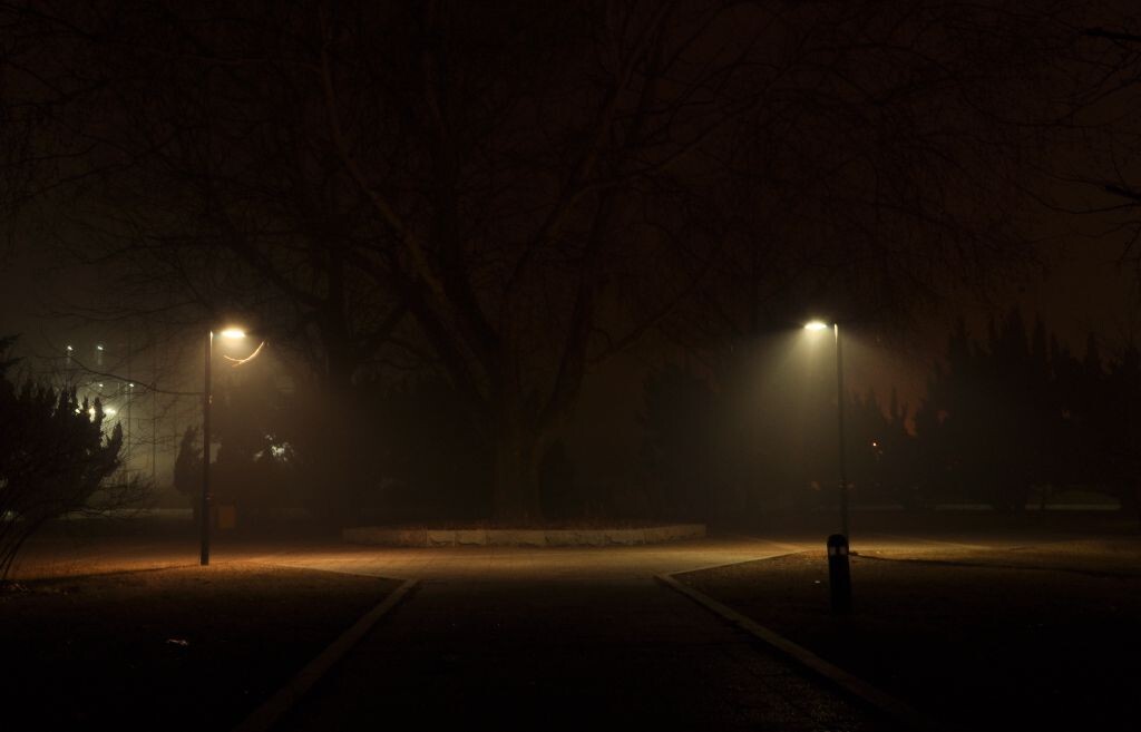 夜的舞台<br />
