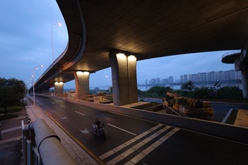 95F5B5DF-51E5-47E3-935E-717B4FE7C50C/L0/001