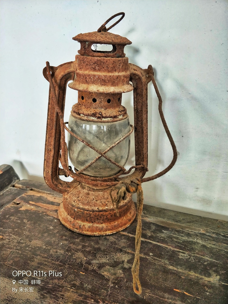 老家具《马灯》