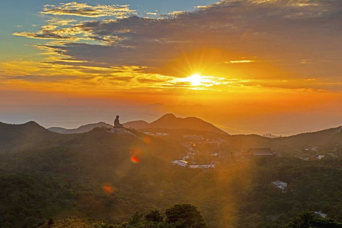 佛光普照摄于香港昂坪