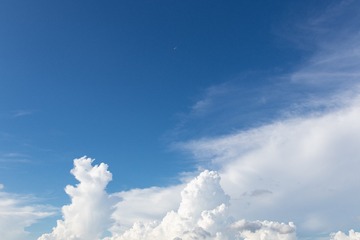 76094