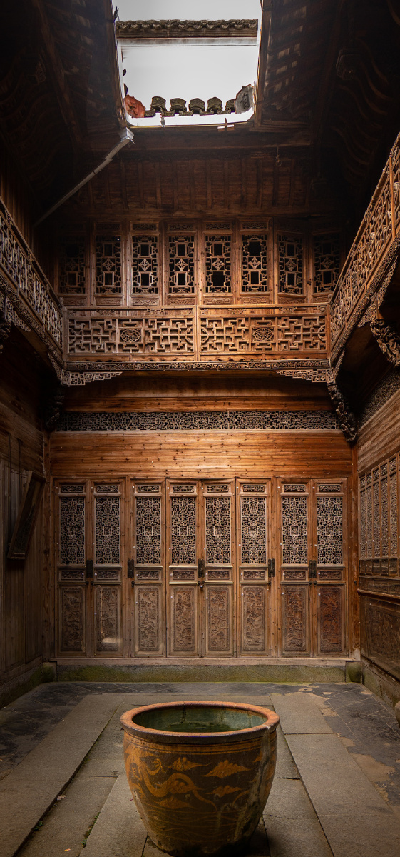 徽州第一木雕楼卢村