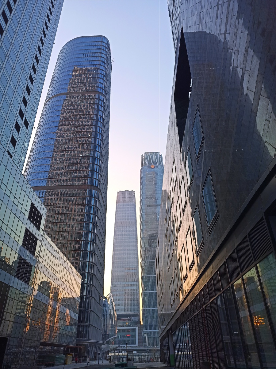 cbd商务区高楼林立