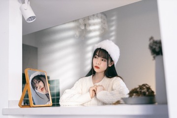 001