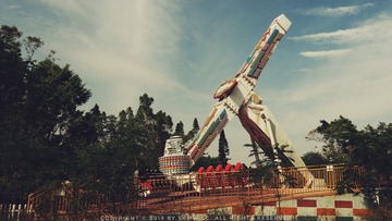 1594624