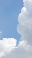 1028092