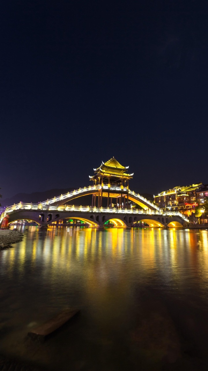 夜- 创作者152038889934281