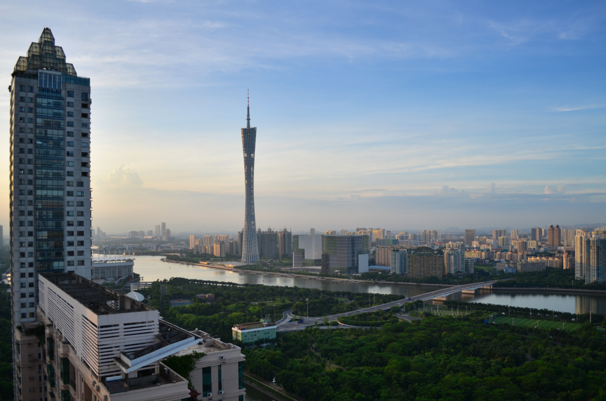 清晨的广州塔 br /> 发现了新的构图